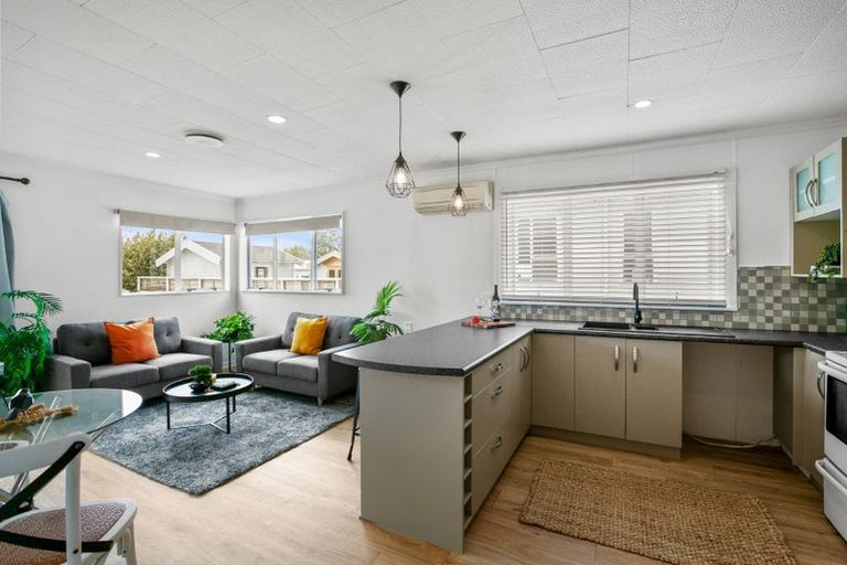 Photo of property in 83 Clemow Road, Fitzroy, New Plymouth, 4312