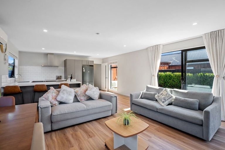 Photo of property in 10 Lazarus Lane, Halswell, Christchurch, 8025