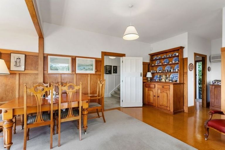 Photo of property in 82 Hackthorne Road, Cashmere, Christchurch, 8022
