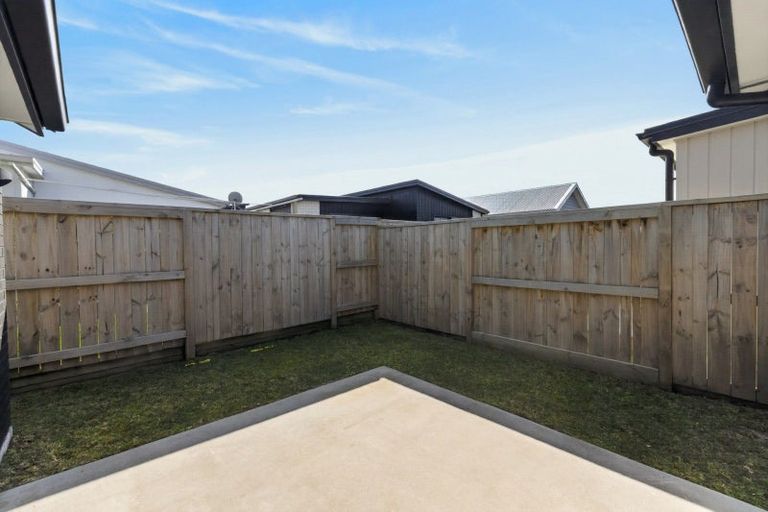 Photo of property in 5 Houpara Place, Papamoa, 3118