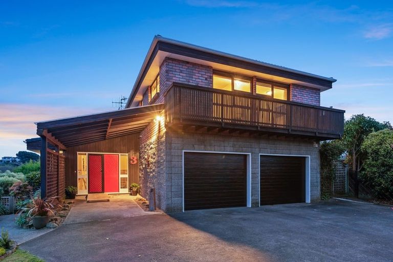 Photo of property in 3 Anaru Street, Raumati Beach, Paraparaumu, 5032