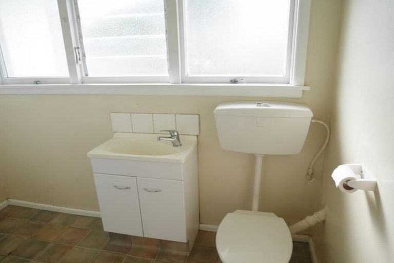 Photo of property in 10 Darvel Street, Riccarton, Christchurch, 8011