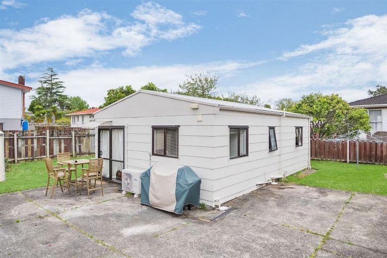 Photo of property in 53 Universal Drive, Henderson, Auckland, 0610