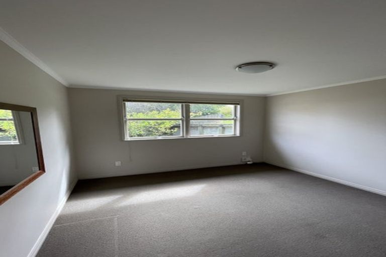 Photo of property in 123 Browns Bay Road, Browns Bay, Auckland, 0630