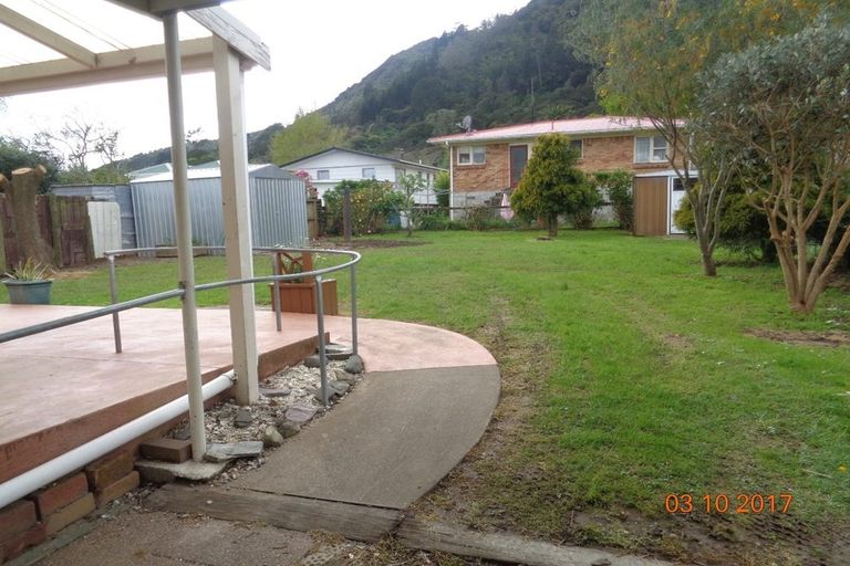 Photo of property in 24 Rewi Street, Te Aroha, 3320