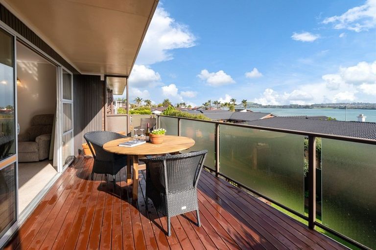 Photo of property in 10 Nimrod Place, Half Moon Bay, Auckland, 2012