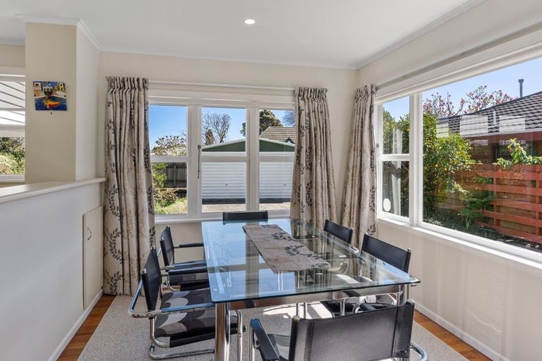 Photo of property in 17 Rata Street, Waikanae, 5036