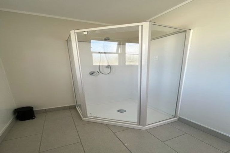 Photo of property in 1/126 Waiwhetu Road, Waterloo, Lower Hutt, 5011