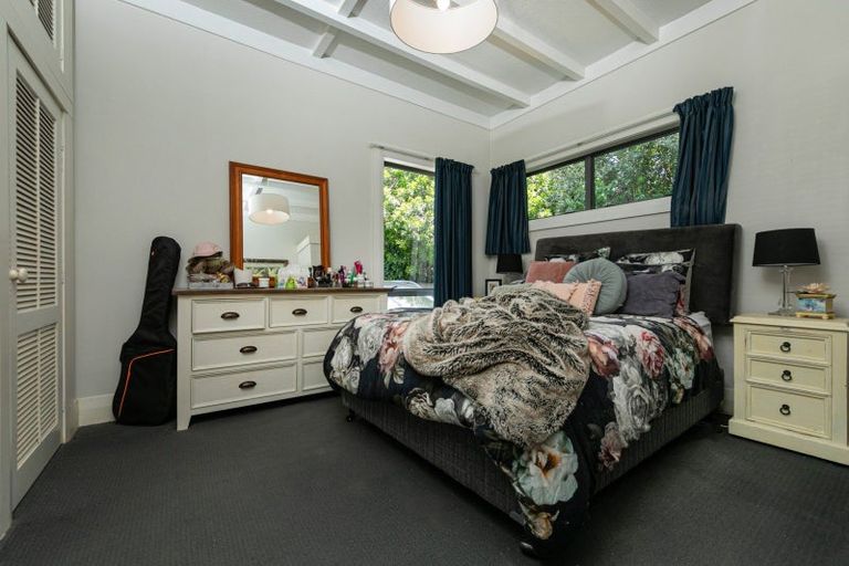 Photo of property in 49a Roland Road, Greenhithe, Auckland, 0632
