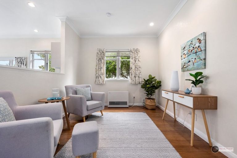 Photo of property in 20 Waikare Avenue, Waiwhetu, Lower Hutt, 5010