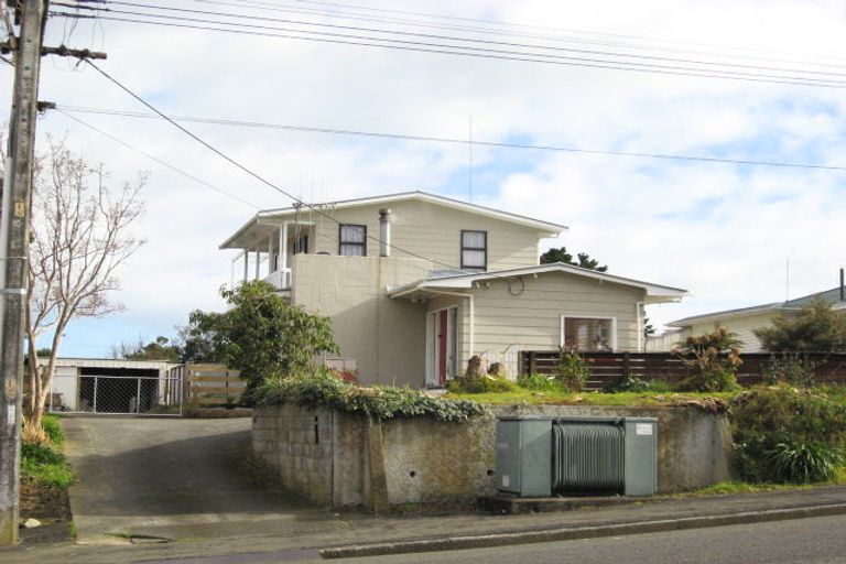 Photo of property in 241 Cambridge Street, Levin, 5510