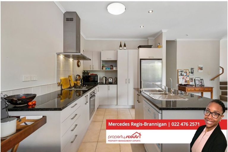 Photo of property in 17 Ashurst Lane, Greenhithe, Auckland, 0632