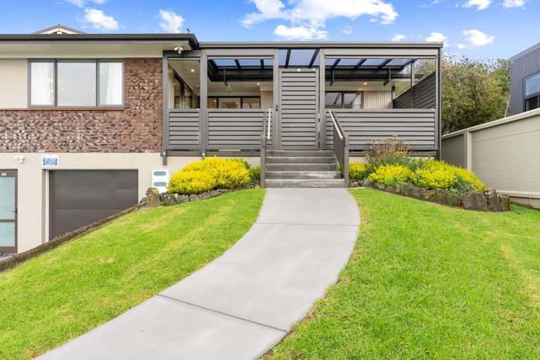Photo of property in 32 Amante Crescent, Mairangi Bay, Auckland, 0630