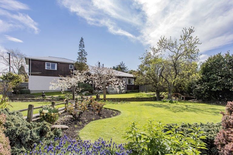 Photo of property in 22 Bank Street, Amberley, 7410