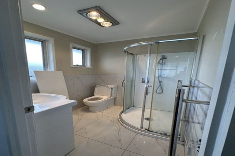 Photo of property in 10b Glynnbrooke Street, Te Atatu South, Auckland, 0610