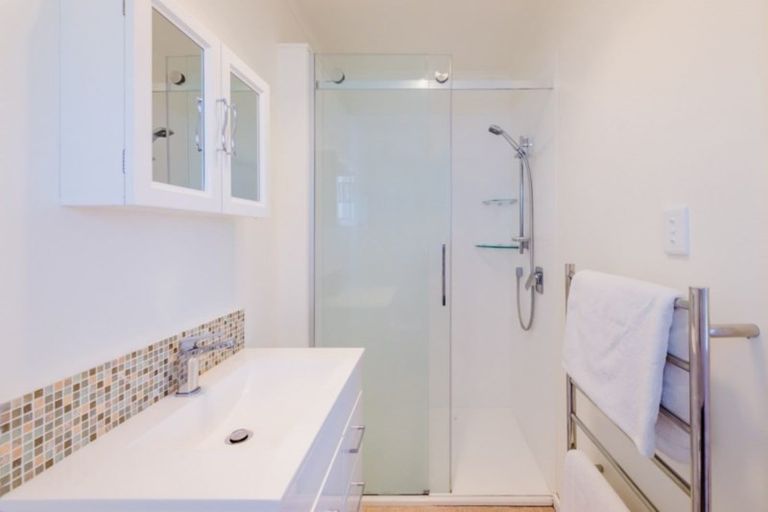 Photo of property in 93 Winara Avenue, Waikanae, 5036