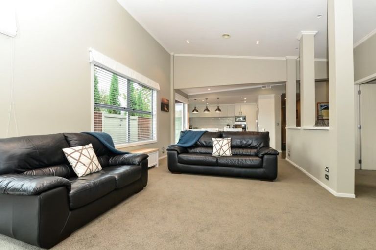 Photo of property in 14 Miers Glade, Rototuna North, Hamilton, 3210