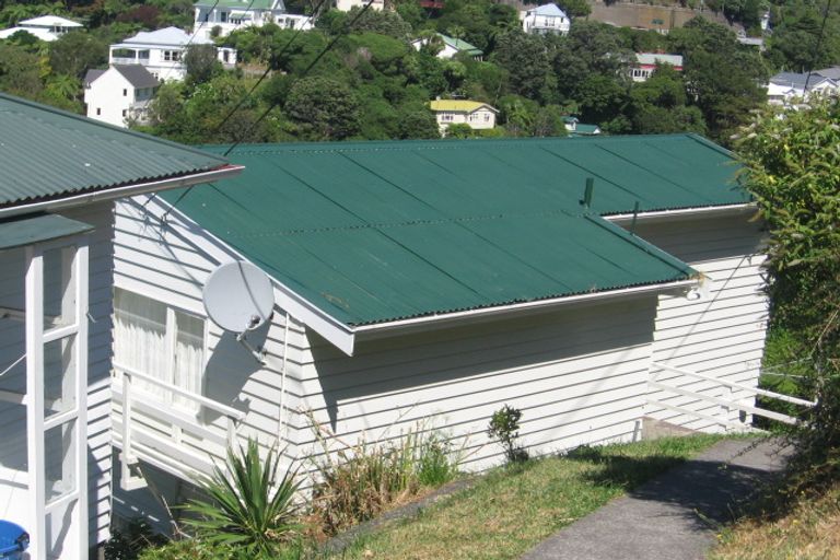 Photo of property in 28a Garden Road, Northland, Wellington, 6012