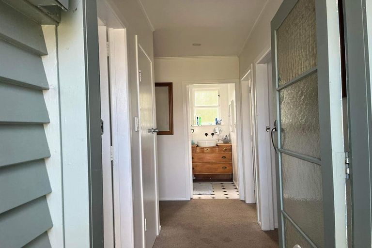 Photo of property in 130 Brunton Crescent, Thames, 3500