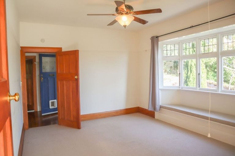 Photo of property in 1a Saint Vincent Terrace, Cashmere, Christchurch, 8022
