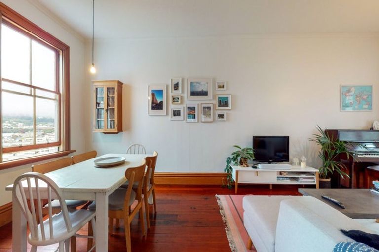 Photo of property in 16 Stafford Street, Mount Victoria, Wellington, 6011