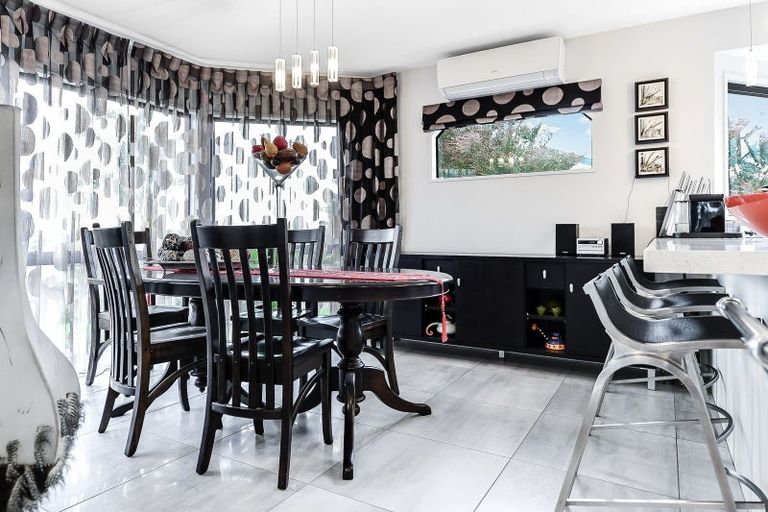 Photo of property in 11 Rosehill Place, Nawton, Hamilton, 3200