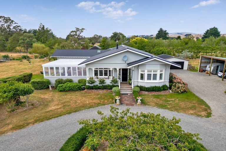 Photo of property in 11 Campbell Drive, Martinborough, 5711