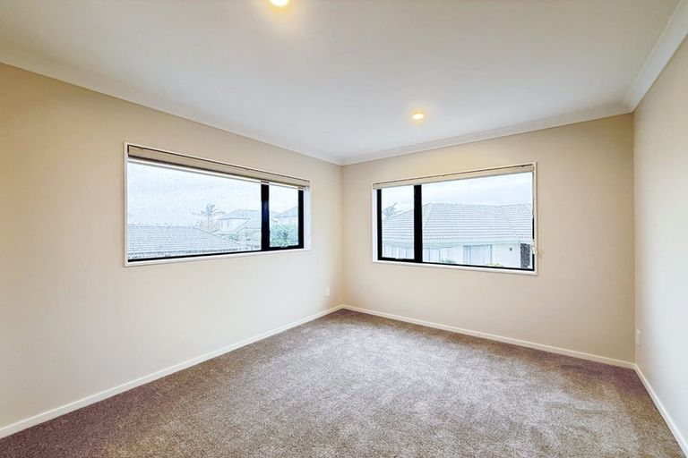 Photo of property in 38 Astoria Place, Northpark, Auckland, 2013