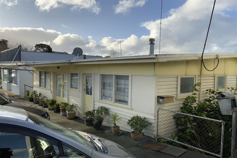 Photo of property in 1 Gorge Road, Maungaturoto, 0520