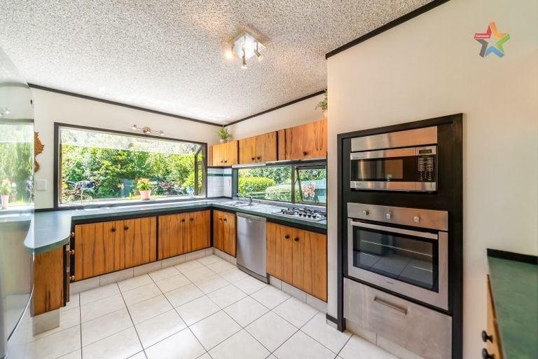 Photo of property in 25b City View Grove, Harbour View, Lower Hutt, 5010