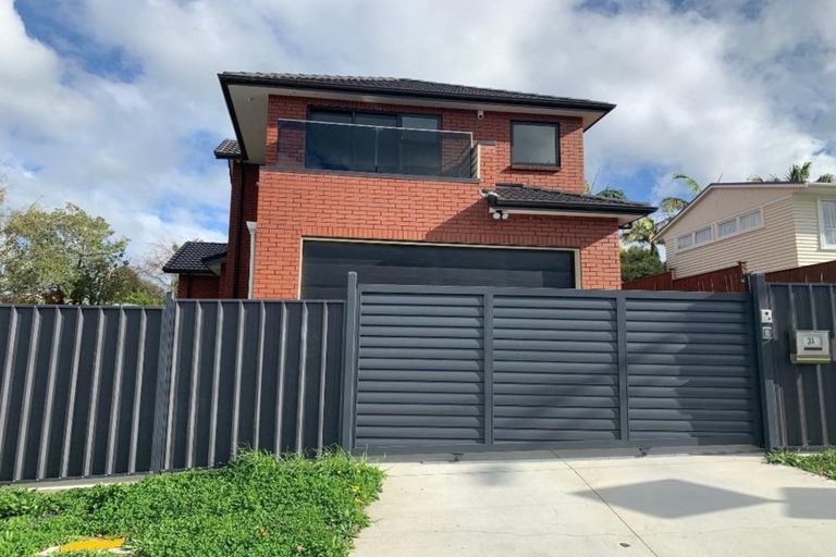 Photo of property in 3a Crystal Avenue, Glendene, Auckland, 0602