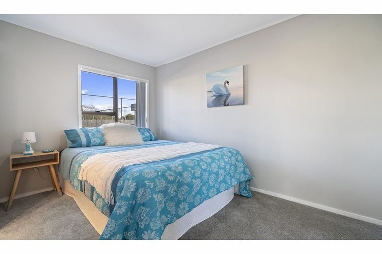 Photo of property in 1/26 Tamworth Close, Manurewa, Auckland, 2102