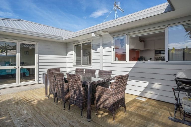 Photo of property in 16 Aldermen Avenue, Papamoa Beach, Papamoa, 3118