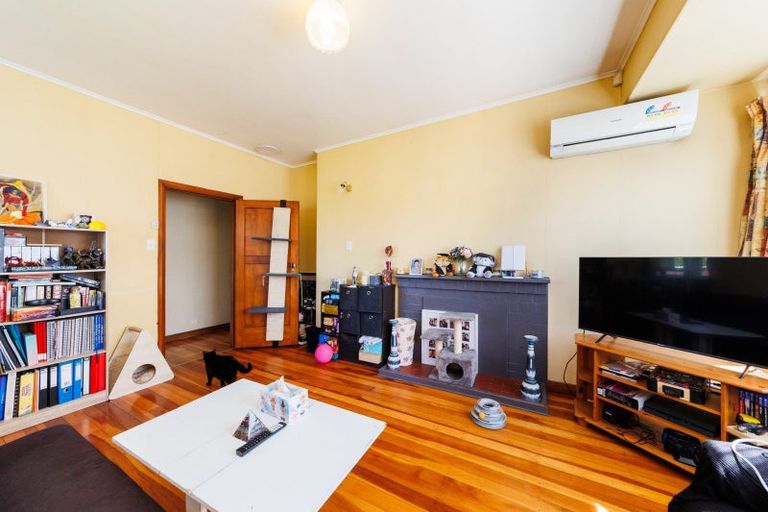 Photo of property in 16 Millar Street, Terrace End, Palmerston North, 4410