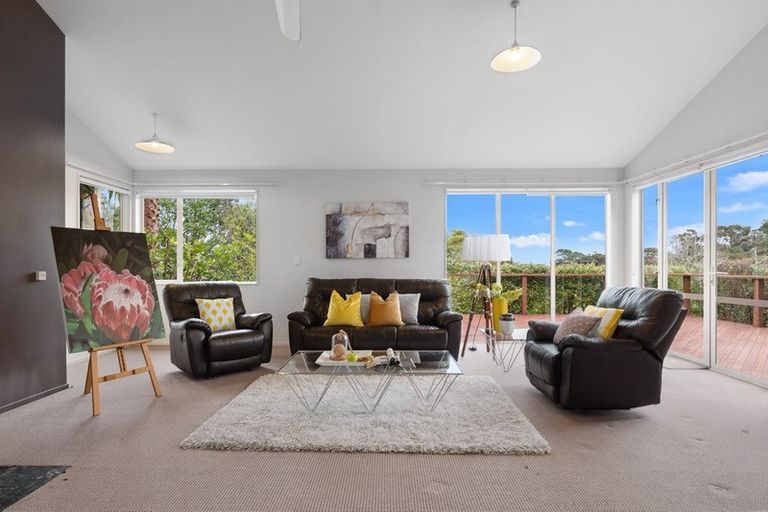 Photo of property in 20 Chester Avenue, Greenhithe, Auckland, 0632