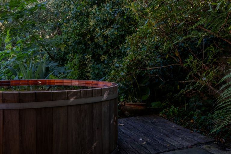 Photo of property in 80b Hackthorne Road, Cashmere, Christchurch, 8022