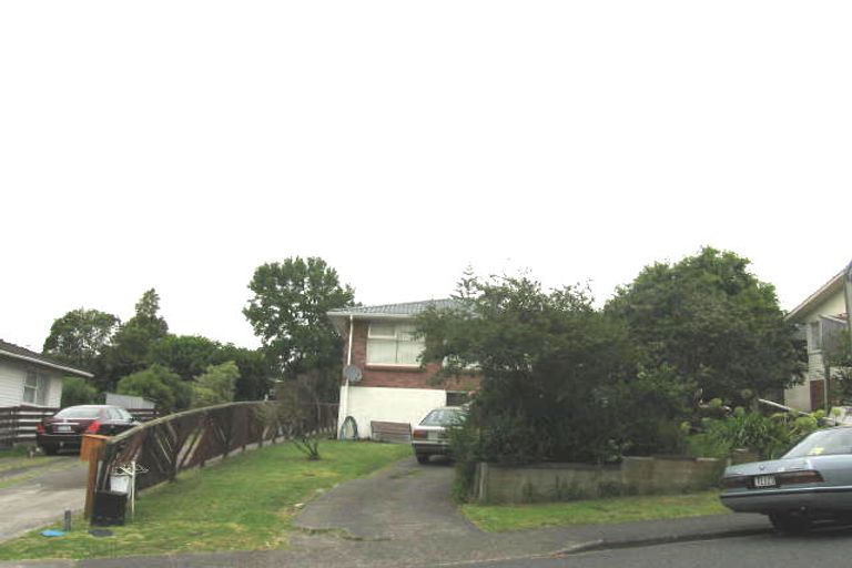 Photo of property in 5 Aplin Place, Birkdale, Auckland, 0626