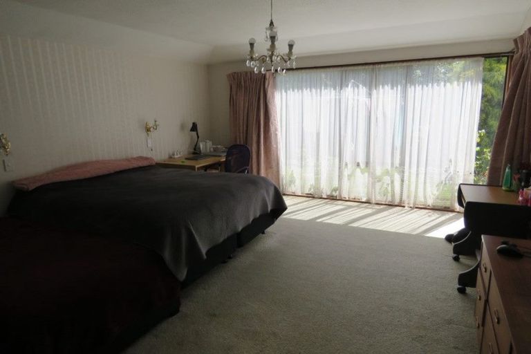 Photo of property in 32 O'connor Place, Burnside, Christchurch, 8053