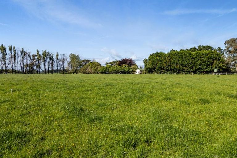 Photo of property in 389 Fraser Road, Normanby, Hawera, 4673