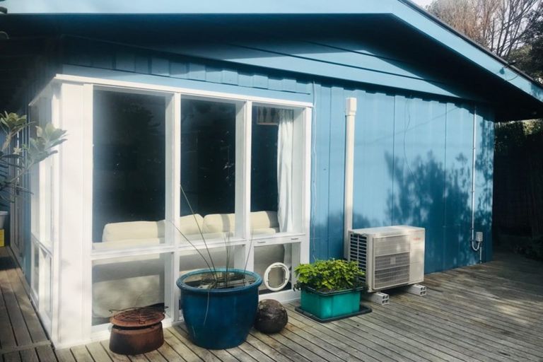 Photo of property in 246 Houghton Bay Road, Houghton Bay, Wellington, 6023