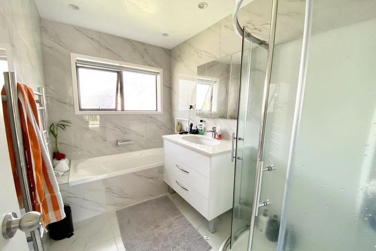 Photo of property in 2/43 Elliot Street, Howick, Auckland, 2014