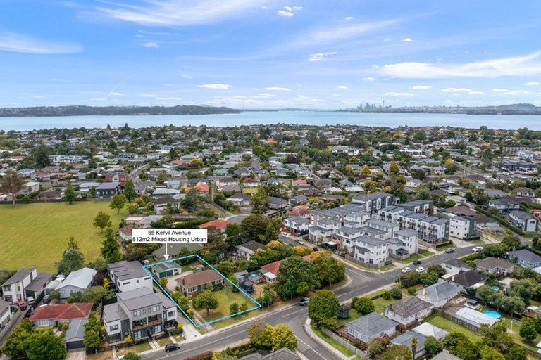 Photo of property in 65 Kervil Avenue, Te Atatu Peninsula, Auckland, 0610