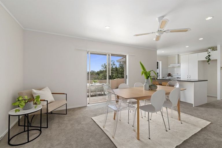 Photo of property in 7 Mercury Lane, Windsor Park, Auckland, 0632