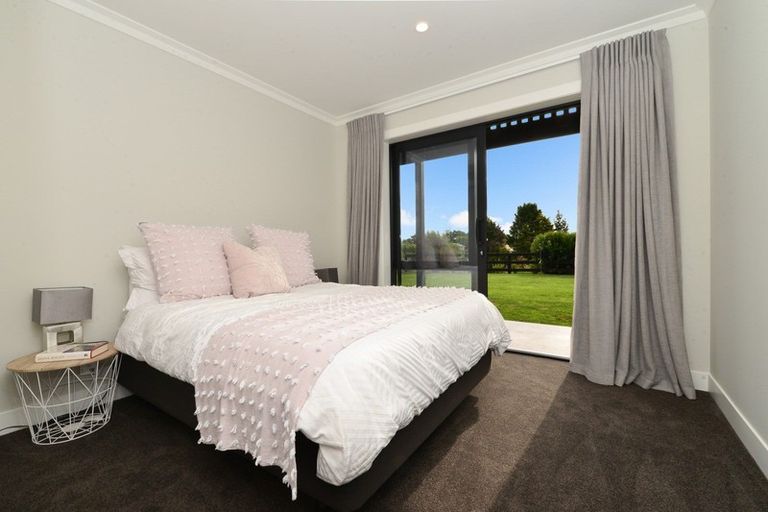 Photo of property in 8d East Ridge Grove, Newstead, Hamilton, 3286
