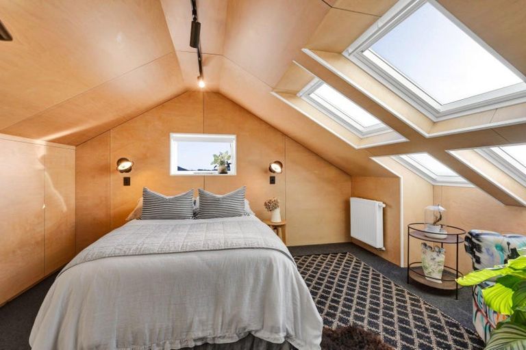 Photo of property in 120 Pendarves Street, New Plymouth, 4312