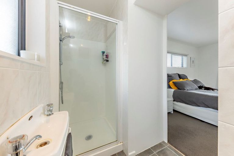 Photo of property in 61c Puriri Road, Pukekohe, 2120