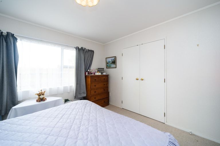 Photo of property in 2 Belvedere Crescent, Takaro, Palmerston North, 4412