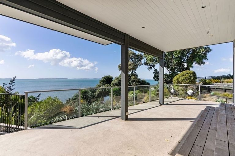 Photo of property in 17 Rangitoto View Road, Cockle Bay, Auckland, 2014