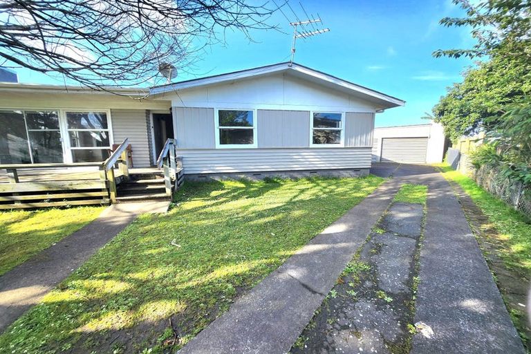 Photo of property in 25 Brentford Place, Manurewa, Auckland, 2102