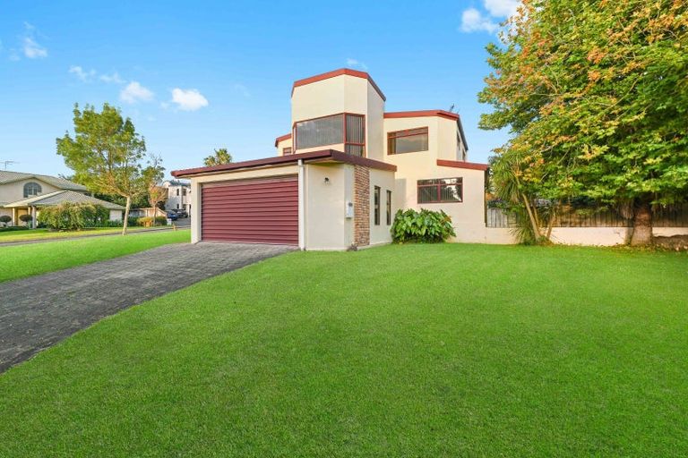 Photo of property in 6 Cadman Court, Rototuna, Hamilton, 3210